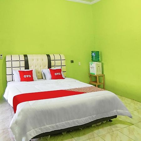 Oyo 91435 Berliany Home 2 Медан Екстериор снимка